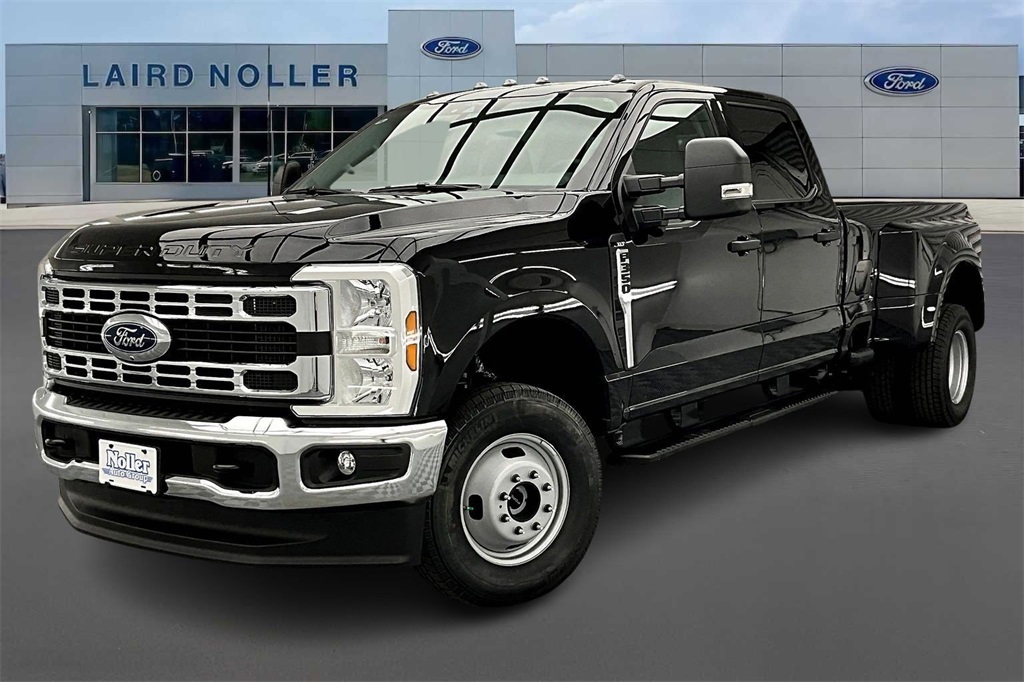 2026 Ford F-350 Super Duty XLT's photo