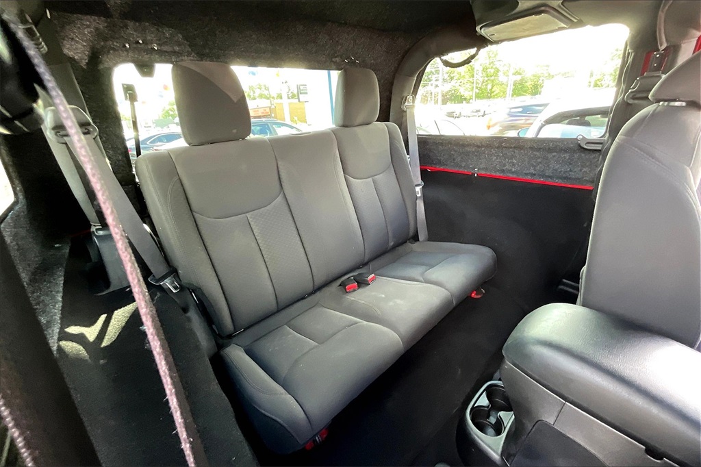 2015 Jeep Wrangler Willys Wheeler photo 21