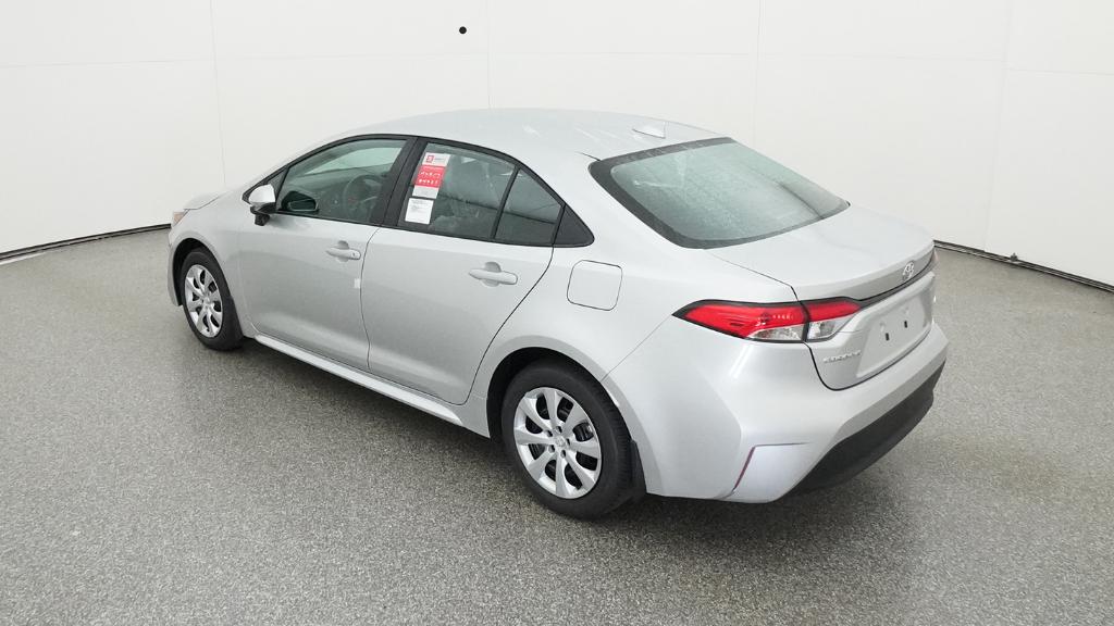 2025 Toyota Corolla LE photo 10