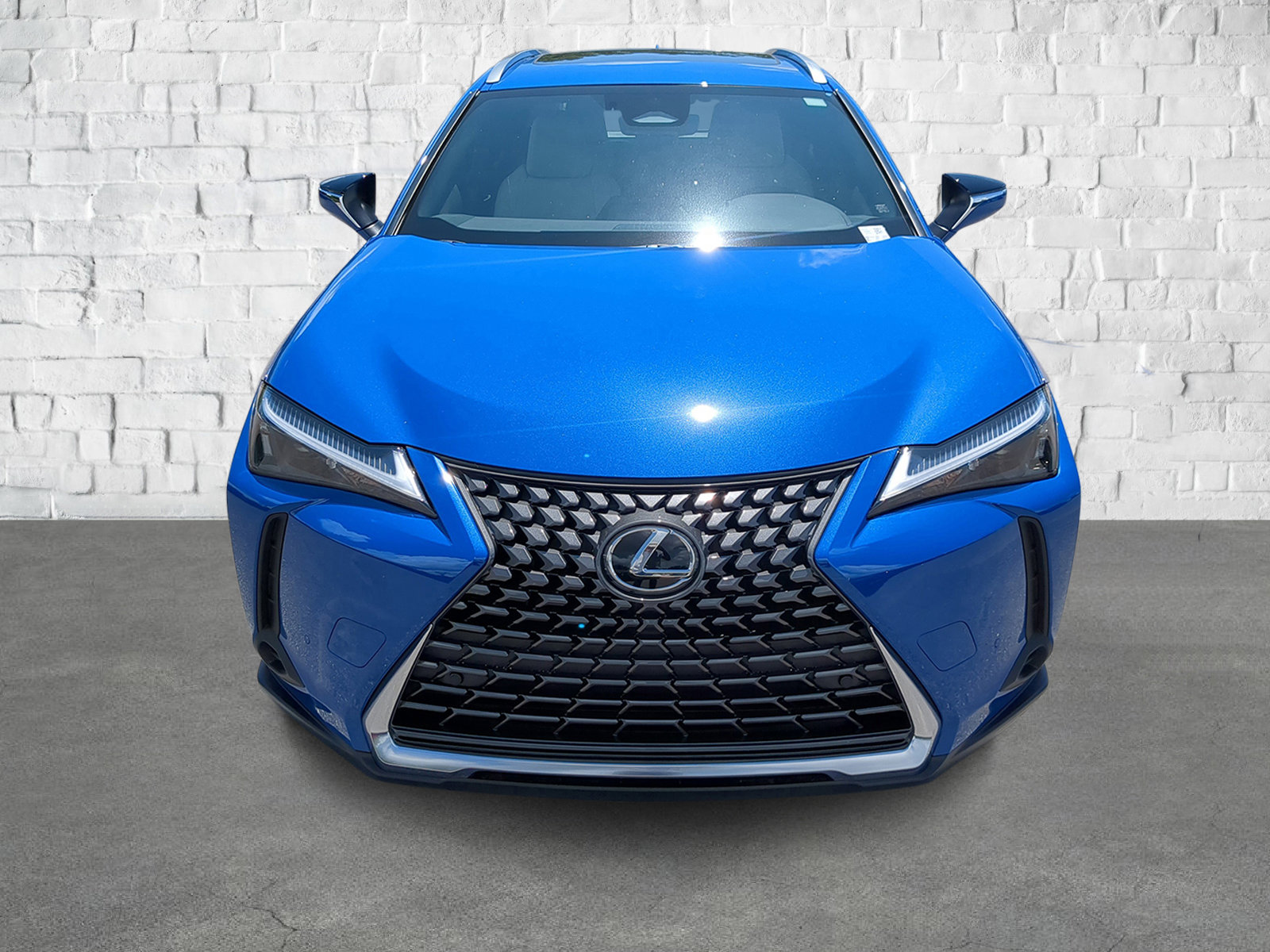 2025 Lexus UX Premium photo 2