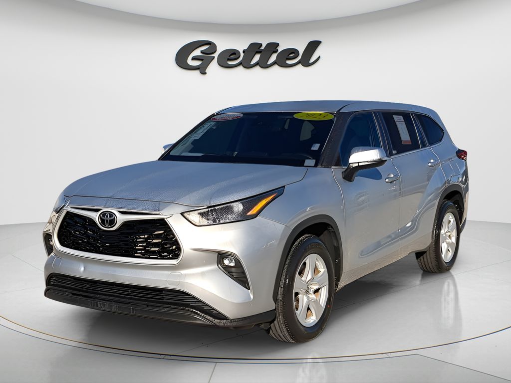 2023 Toyota Highlander LE