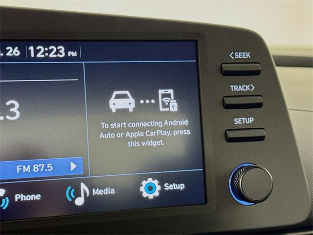 2025 Hyundai Elantra SEL Sport photo 17