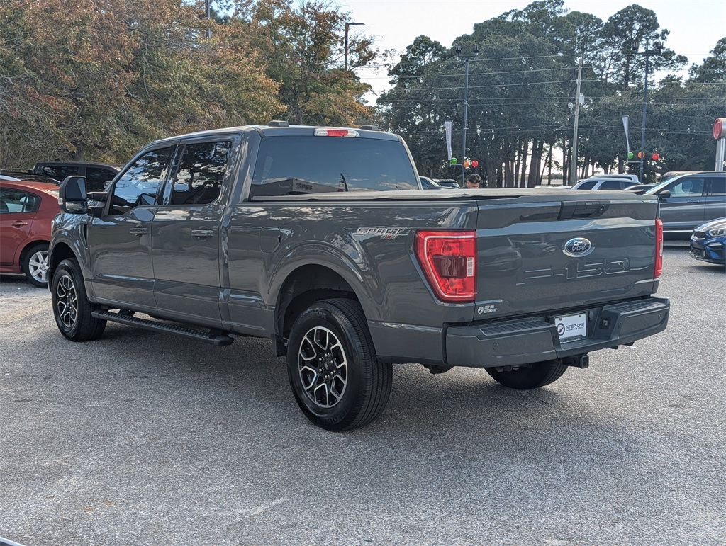 2021 Ford F-150 XLT photo 3