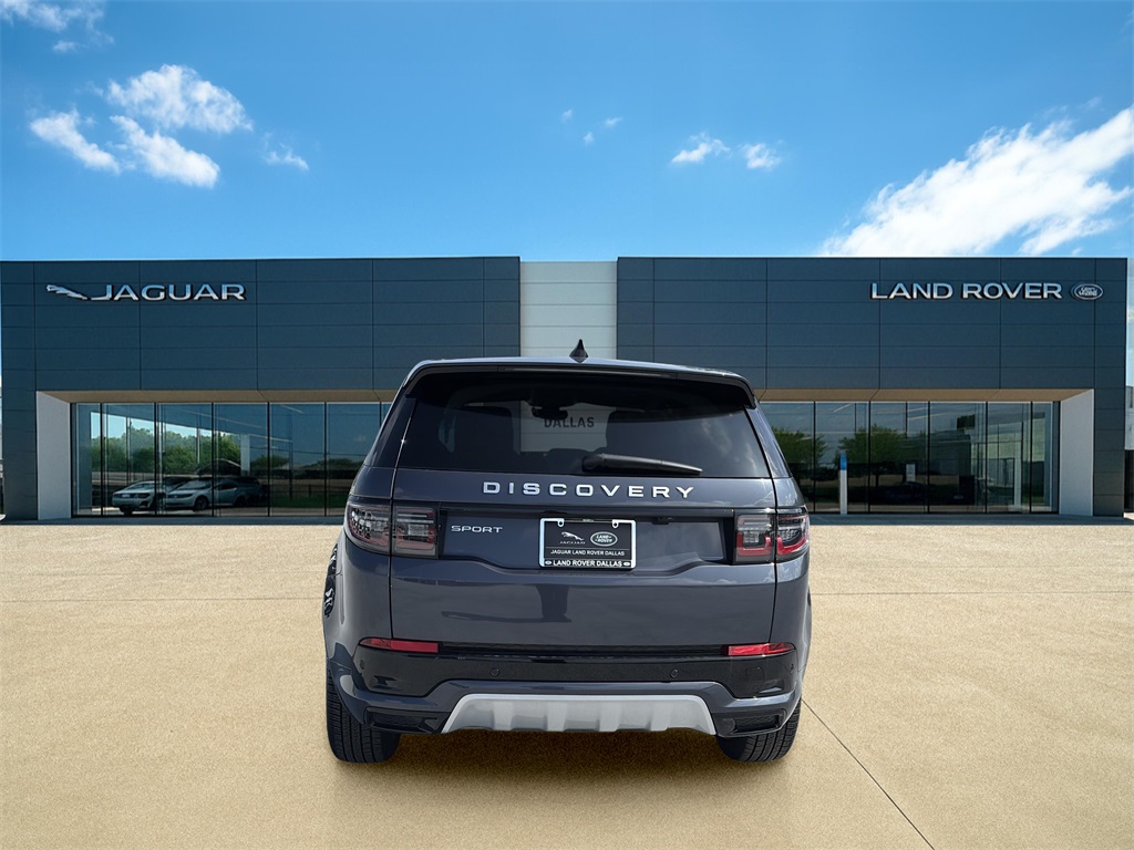 2025 Land Rover Discovery Sport S photo 3