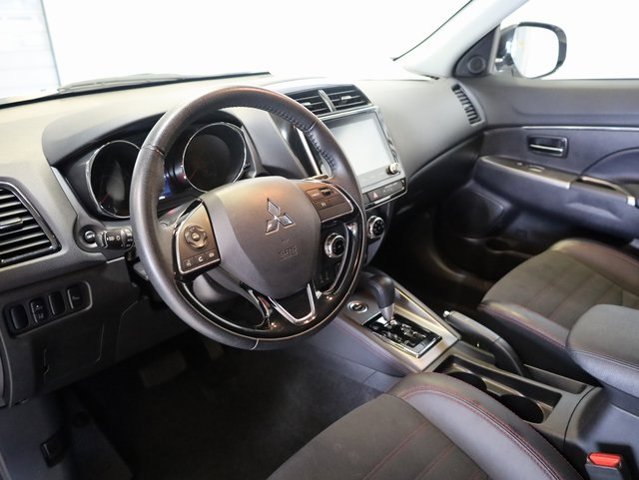 2024 Mitsubishi Outlander Sport ES LE SE photo 4