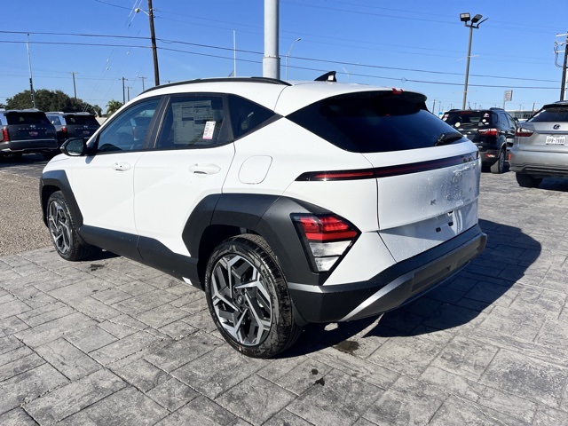 2026 Hyundai Kona SEL photo 4