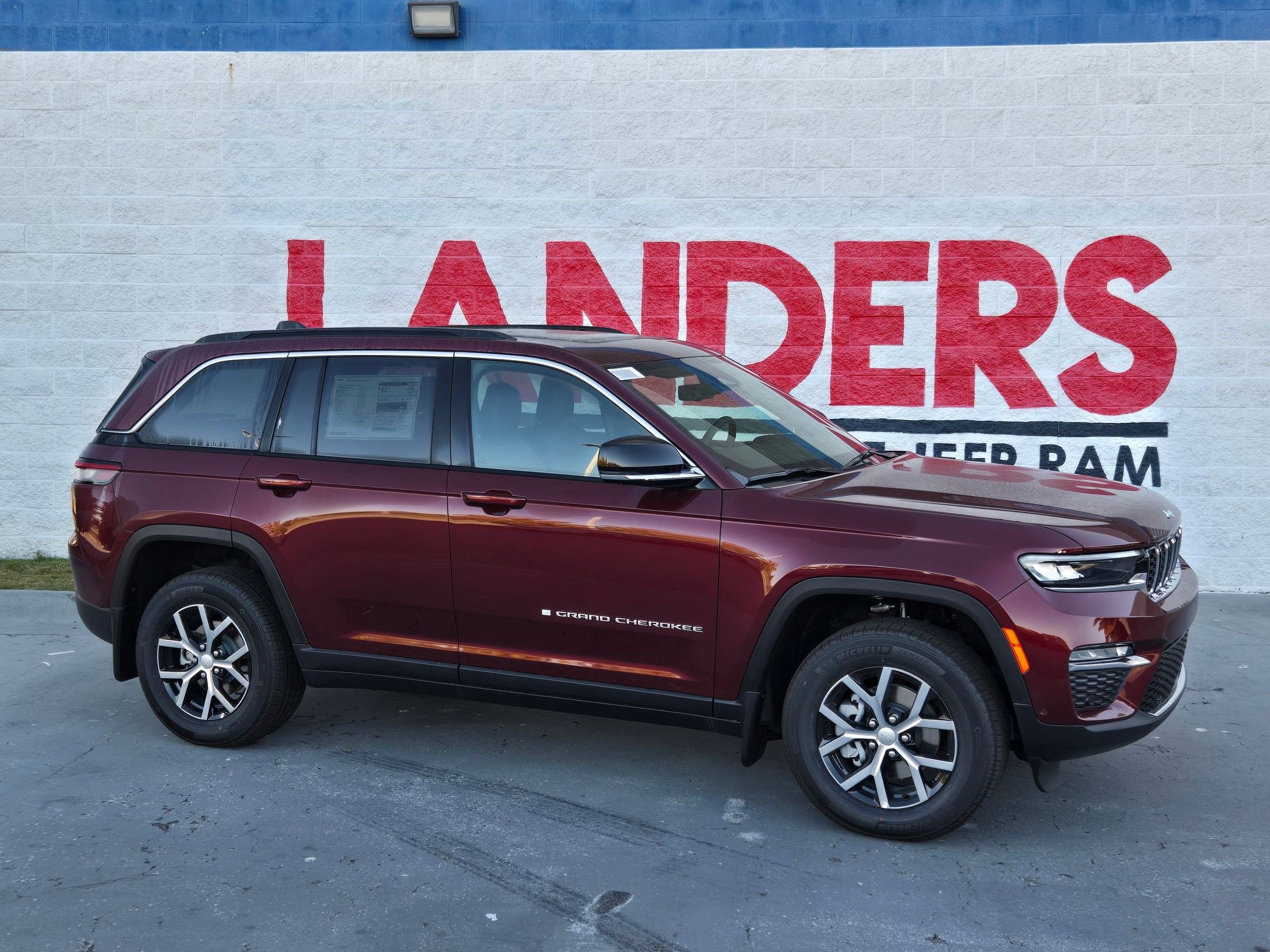 2025 Jeep Grand Cherokee Limited's photo