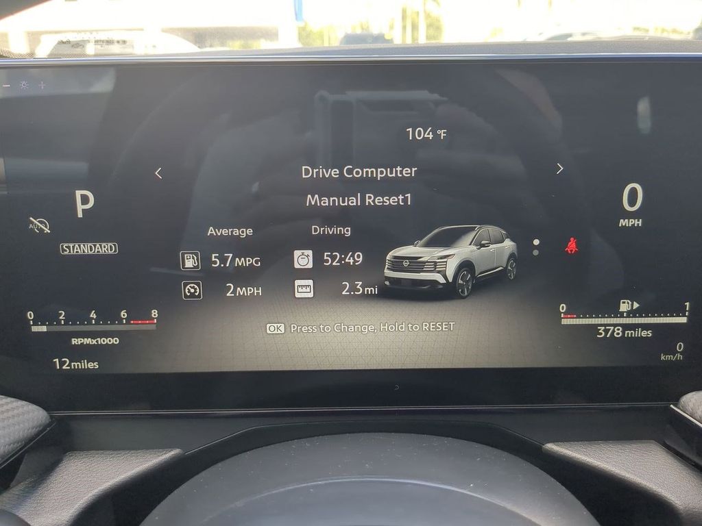 2025 Nissan Kicks SR photo 22