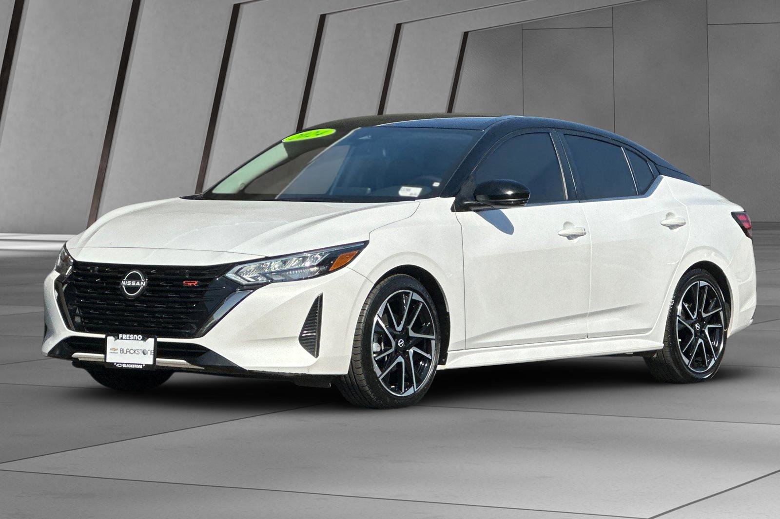 2024 Nissan Sentra SR photo 7