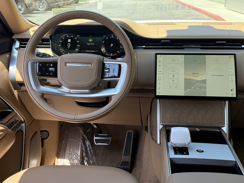 2025 Land Rover Range Rover SV photo 19