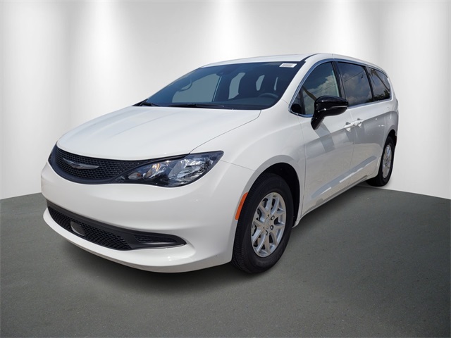 2026 Chrysler Voyager LX photo 2