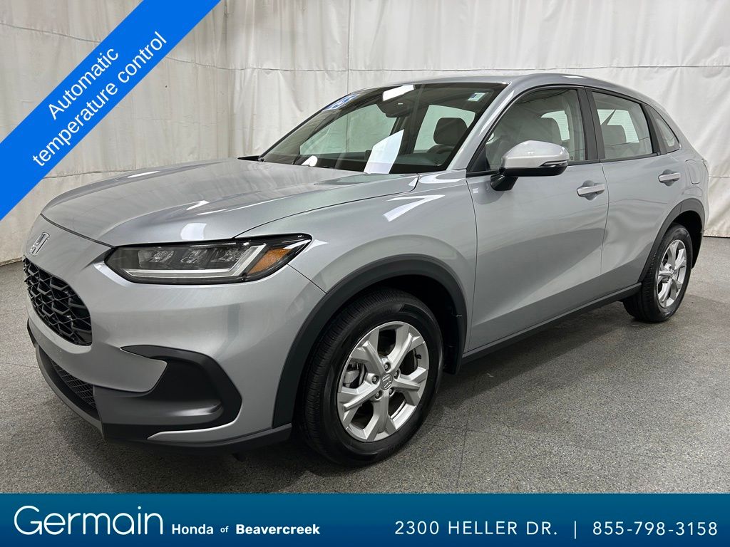 2025 Honda HR-V LX photo 2