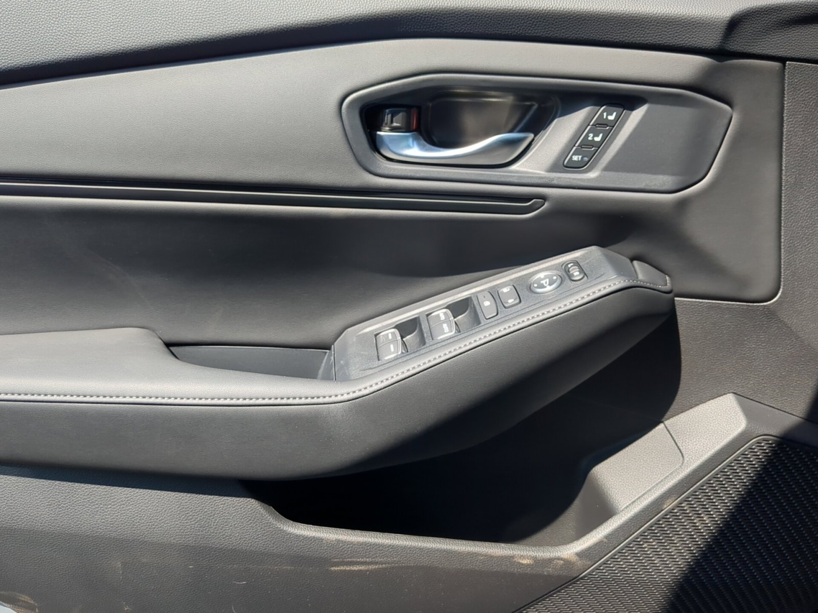 2025 Honda Accord Hybrid Sport-L photo 16