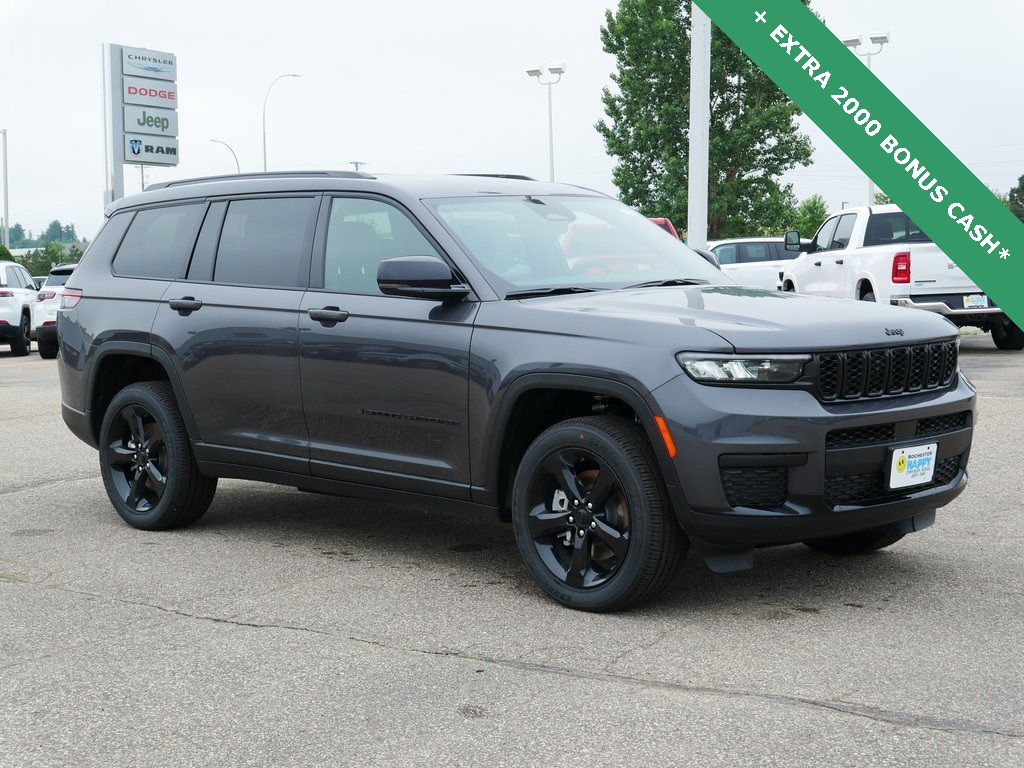 2025 Jeep Grand Cherokee L Altitude's photo