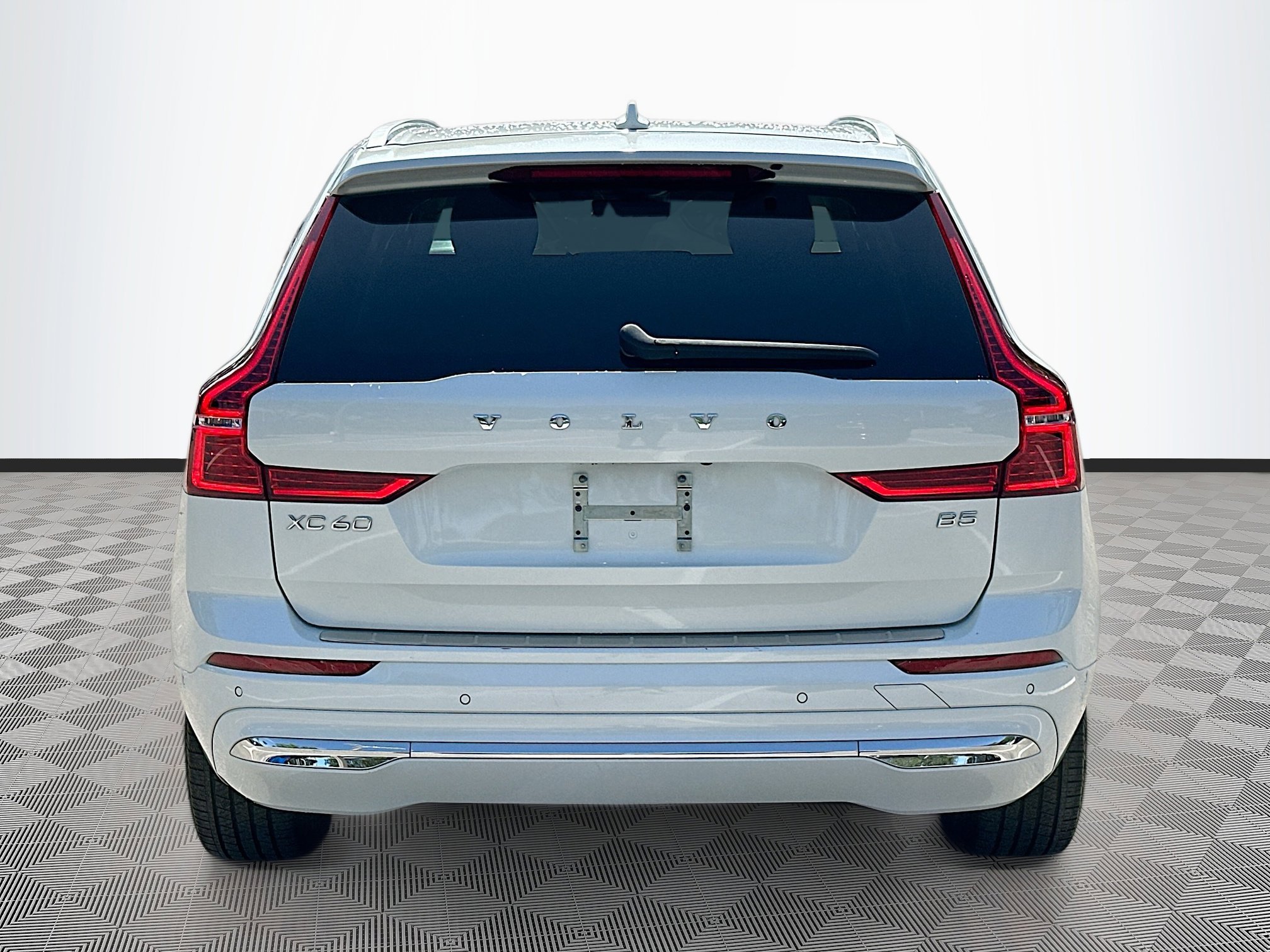2023 Volvo XC60 Plus photo 6