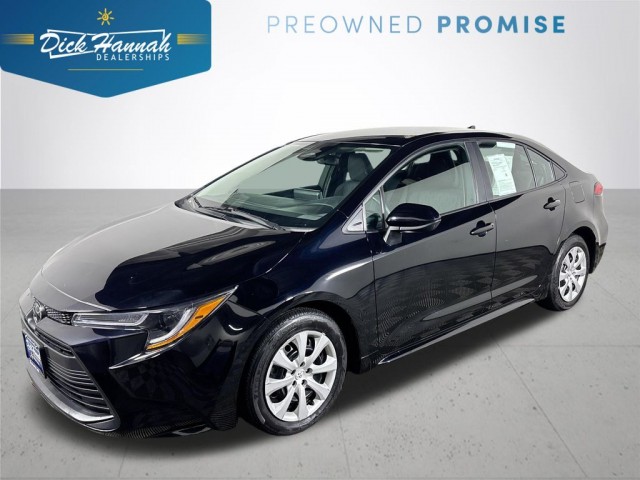 2024 Toyota Corolla LE's photo