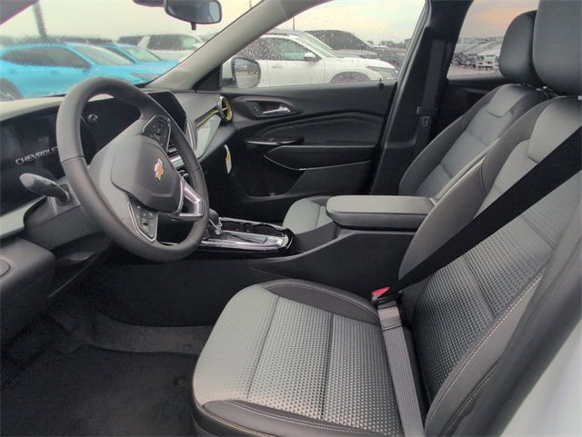 2026 Chevrolet Trax LT photo 5