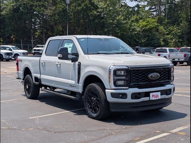 2025 Ford F-250 photo 2