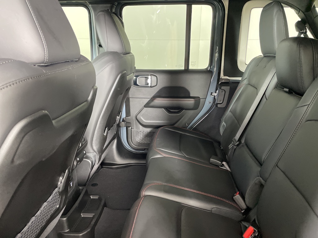 2025 Jeep Wrangler Rubicon X photo 32