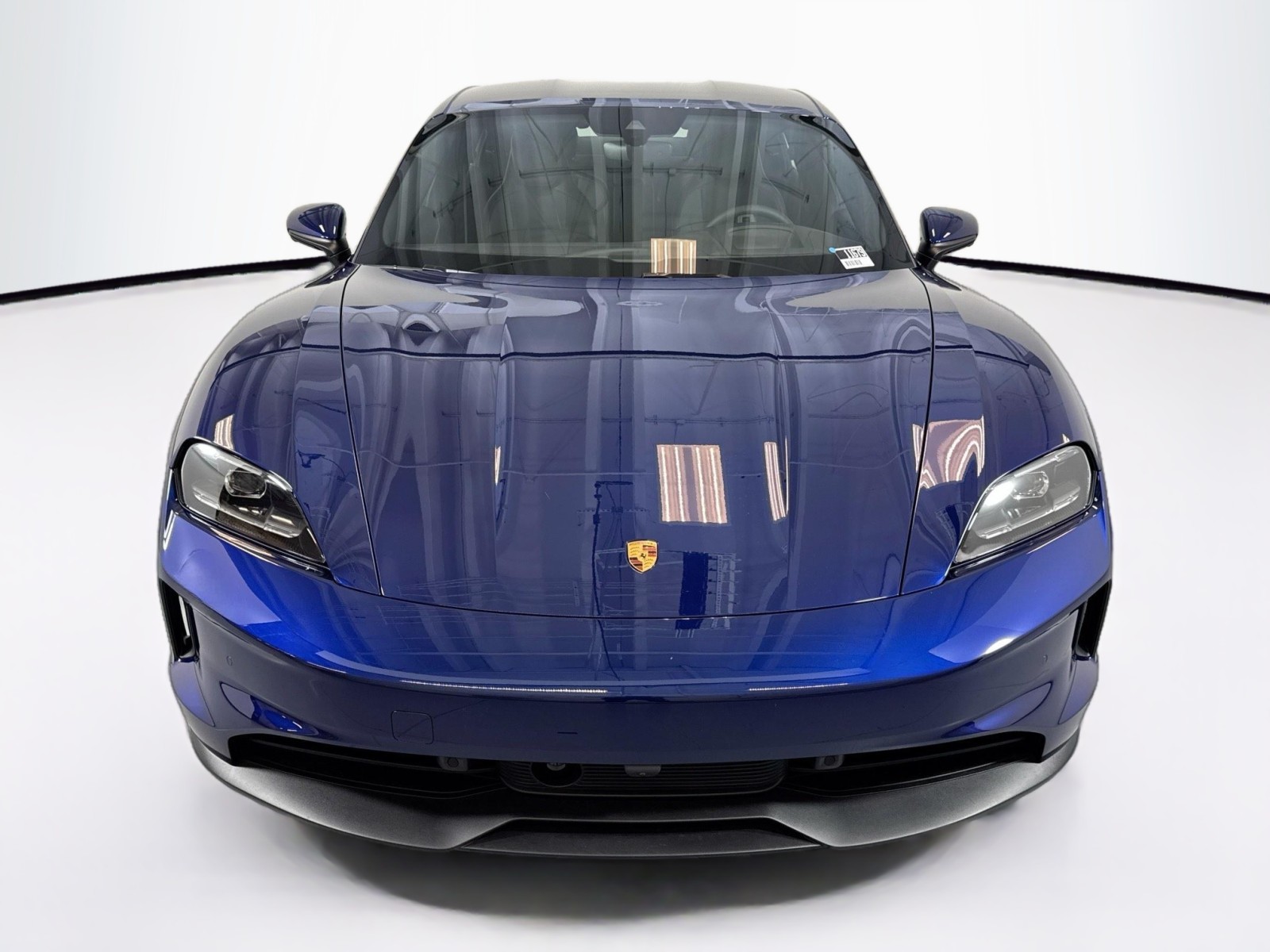 2025 Porsche Taycan 4 photo 6