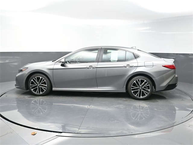 2025 Toyota Camry XSE photo 3