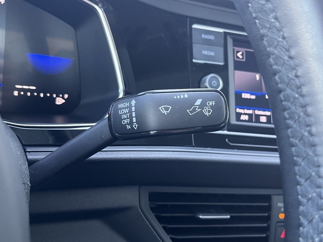 2023 Volkswagen Jetta 1.5T SE photo 37