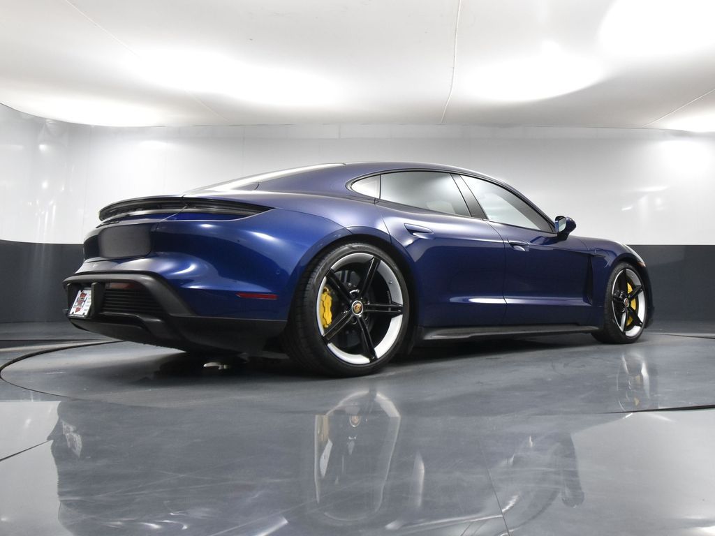 2020 Porsche Taycan Turbo S photo 44