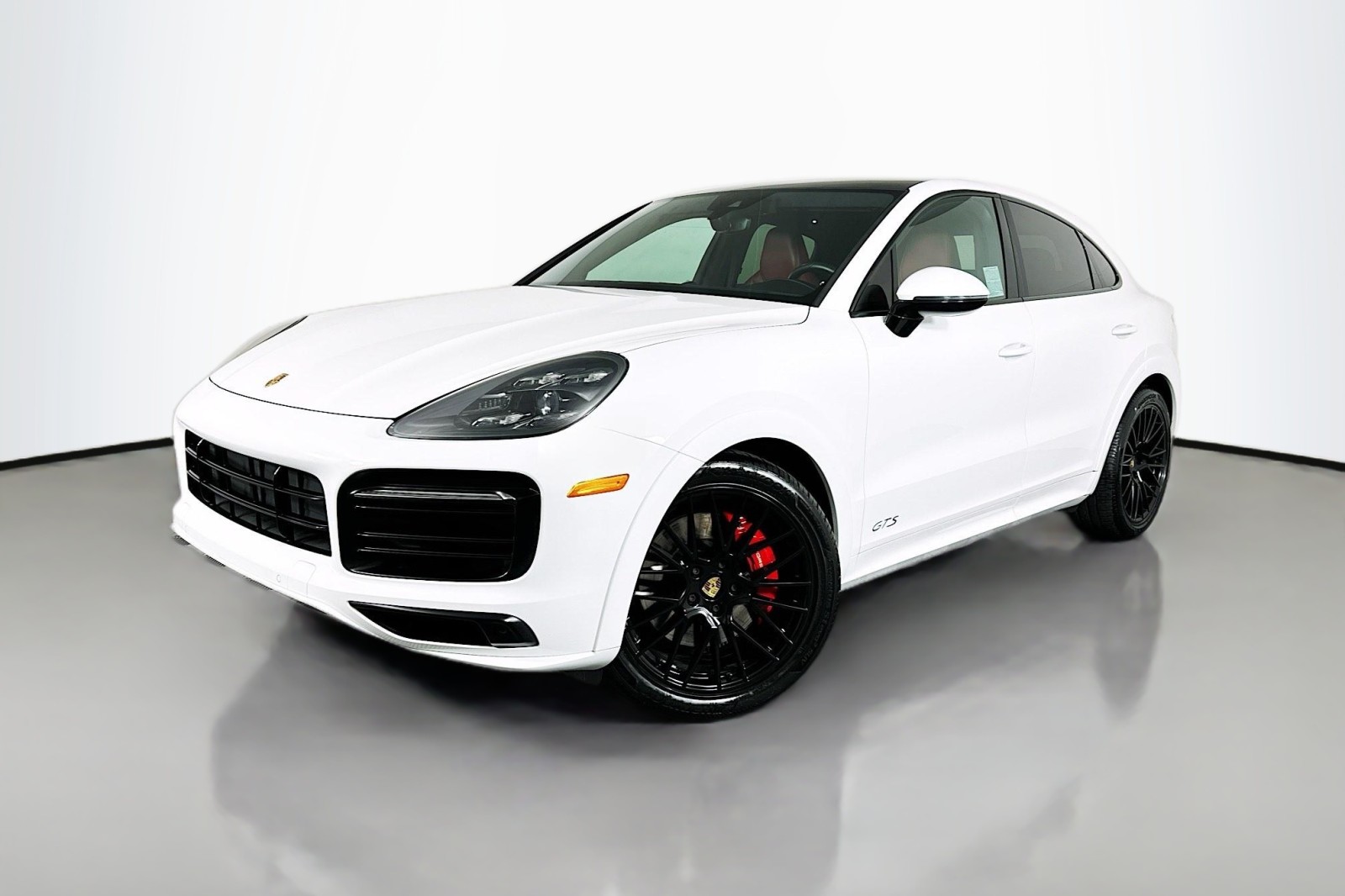 2021 Porsche Cayenne Coup GTS's photo