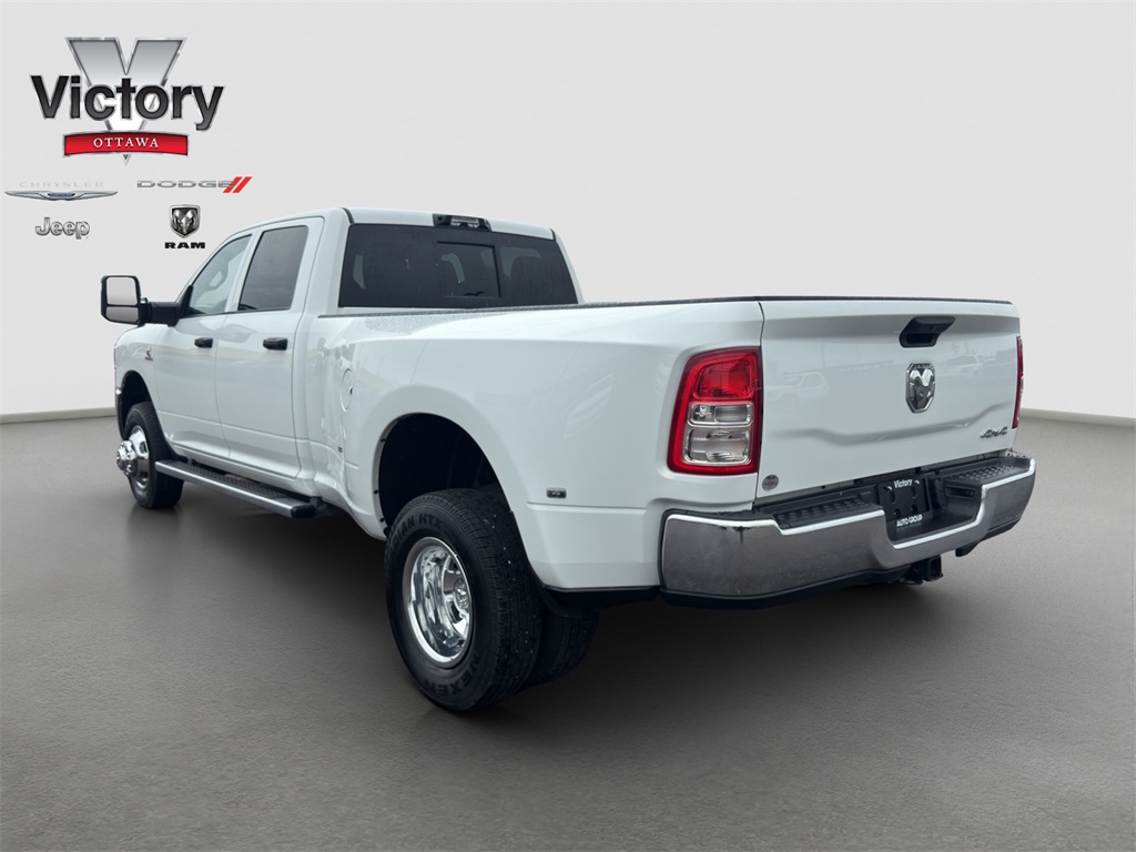 2024 Ram 3500 Tradesman photo 4