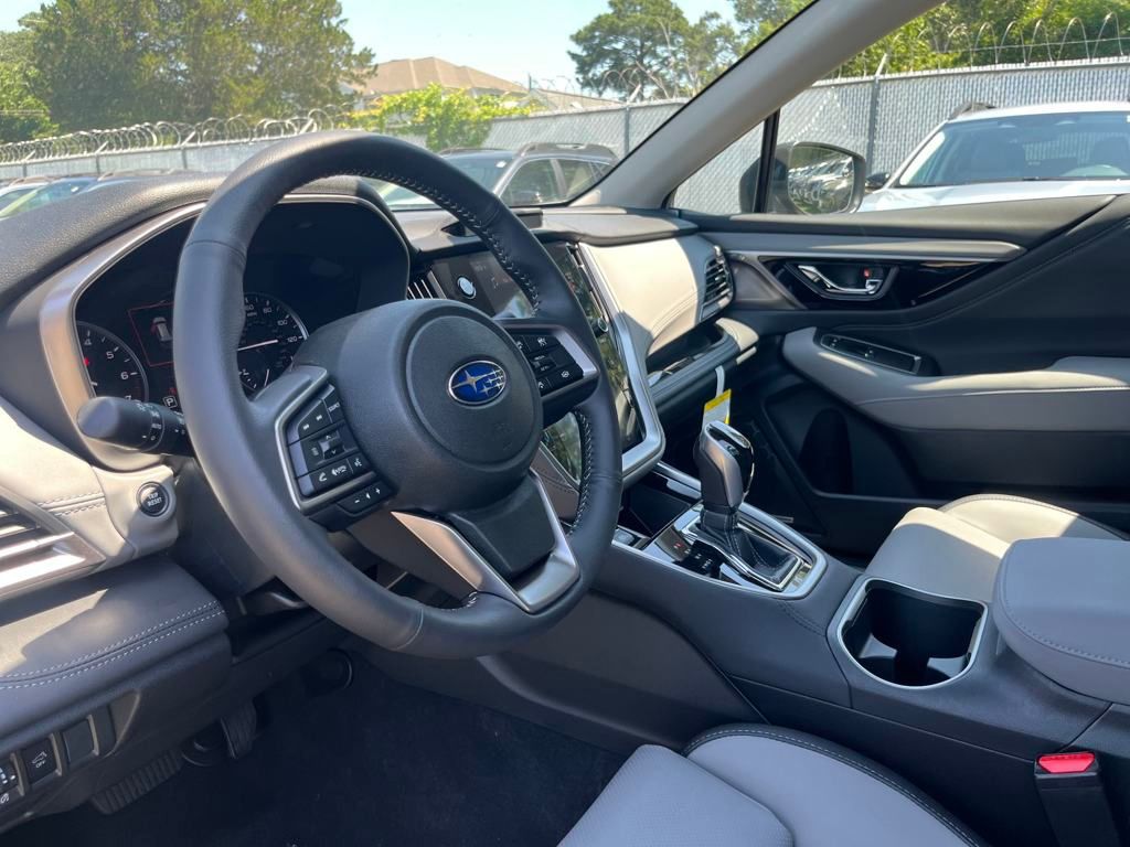 2025 Subaru Outback Limited photo 12