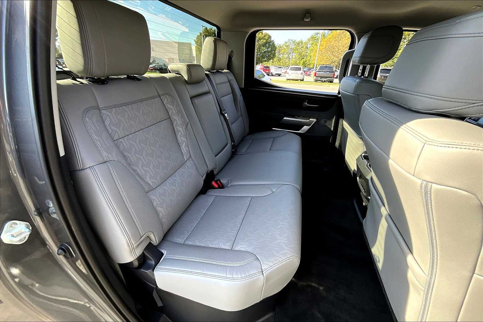 2023 Toyota Tundra SR5 photo 18
