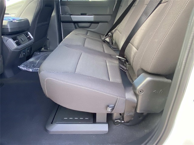 2025 Ford F-150 XLT photo 8