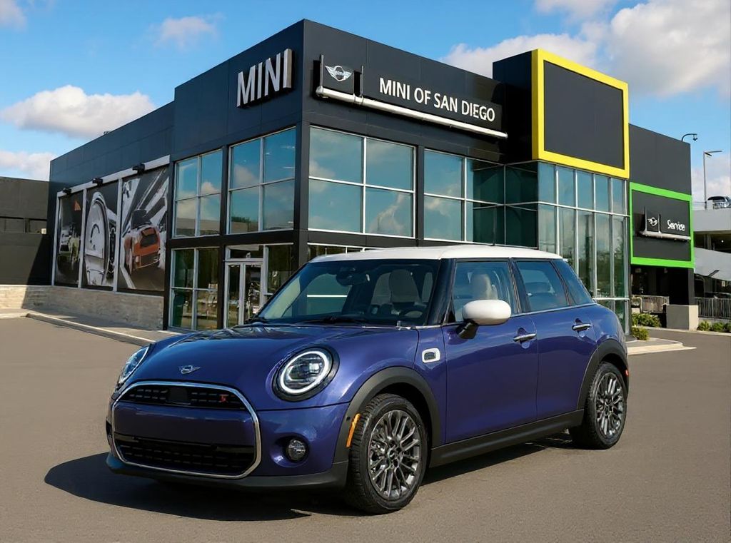 2026 MINI Hardtop S's photo