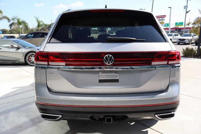 2025 Volkswagen Atlas SE Technology photo 3