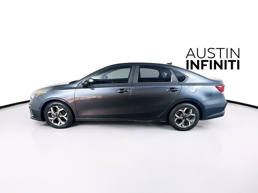 2019 Kia Forte LXS photo 4