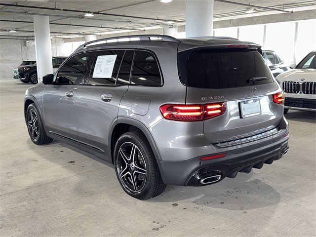 2024 Mercedes Benz GLB 250 photo 5