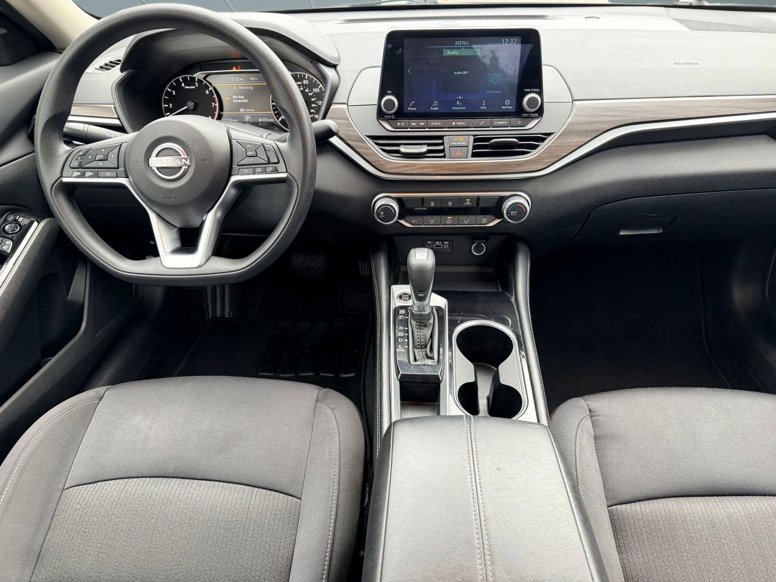 2023 Nissan Altima 2.5 SV photo 4