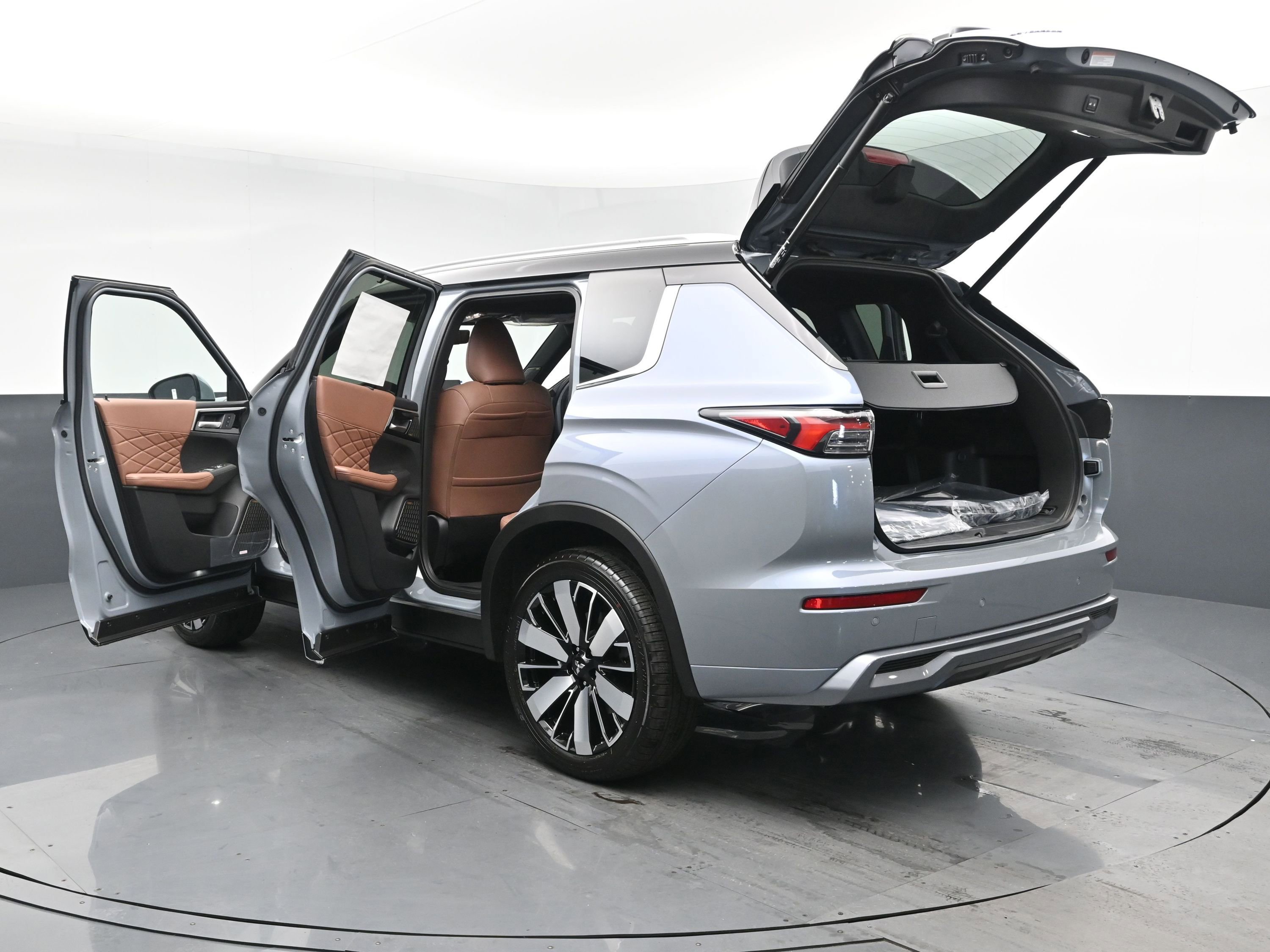 2025 Mitsubishi Outlander SEL photo 31