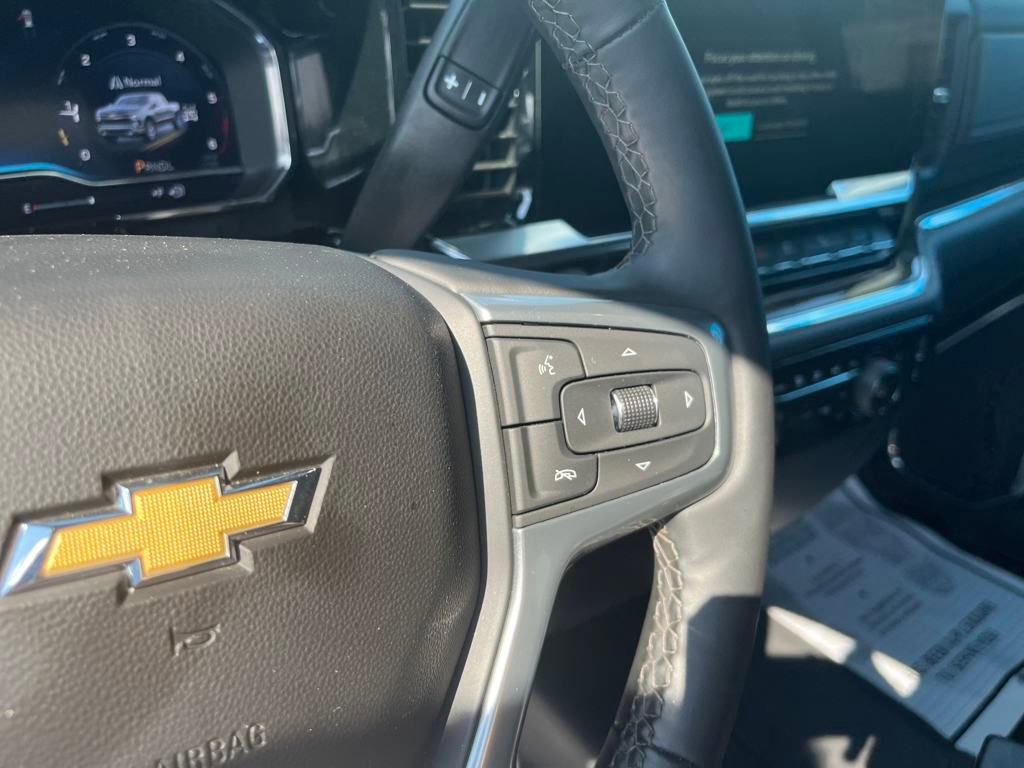 2025 Chevrolet Silverado 1500 LT1 photo 12