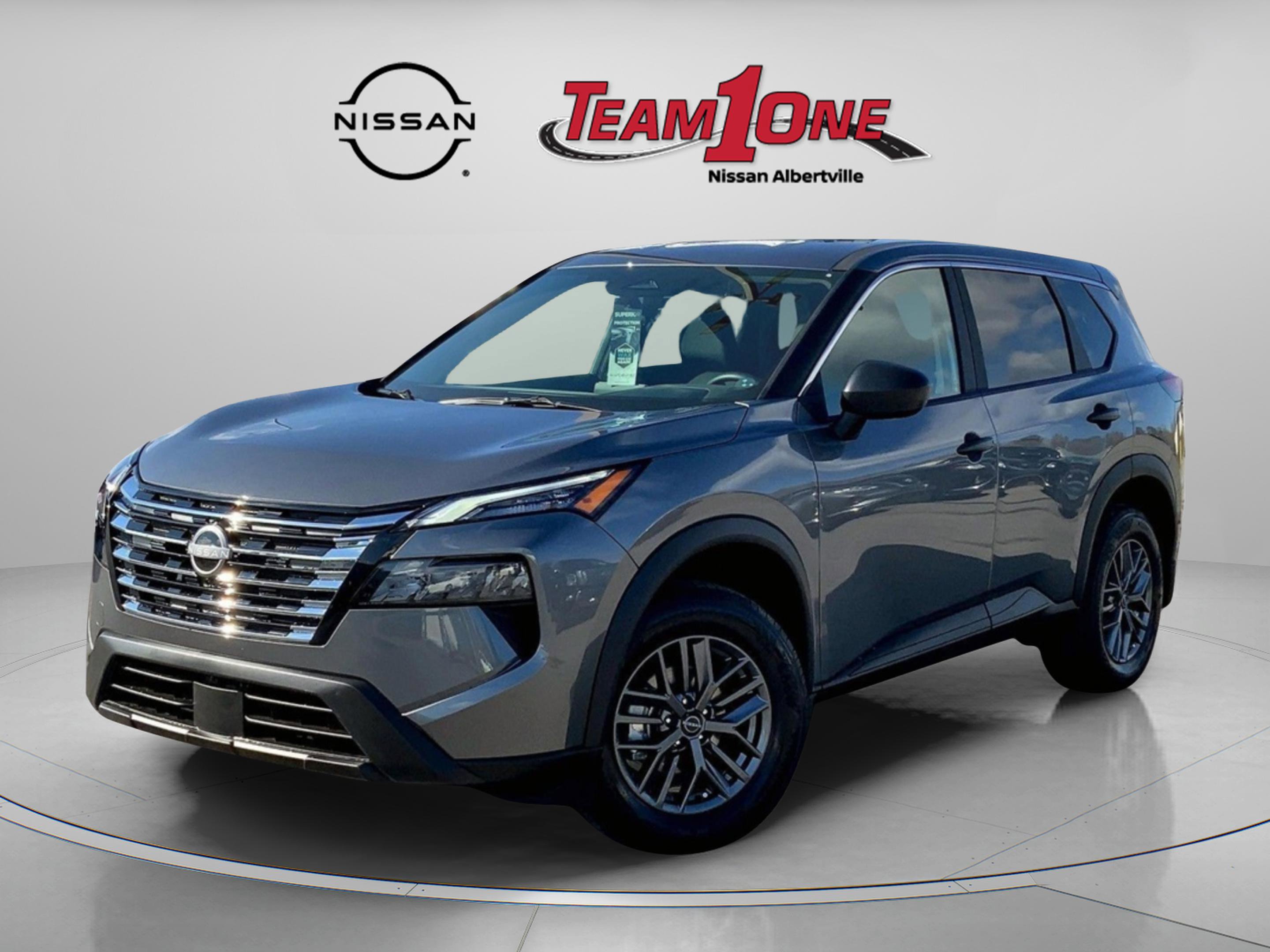 2025 Nissan Rogue S photo 2