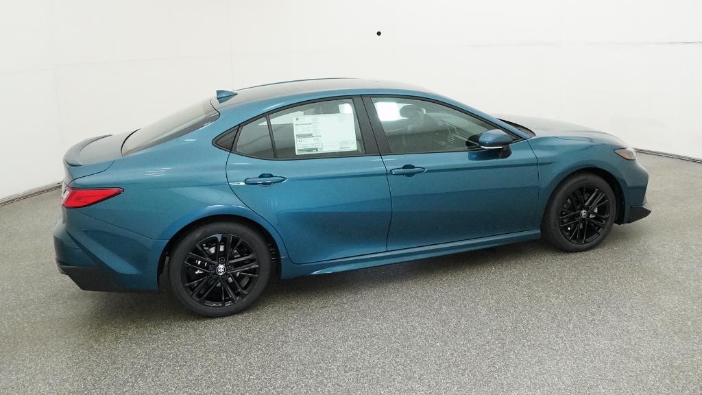 2025 Toyota Camry SE photo 24