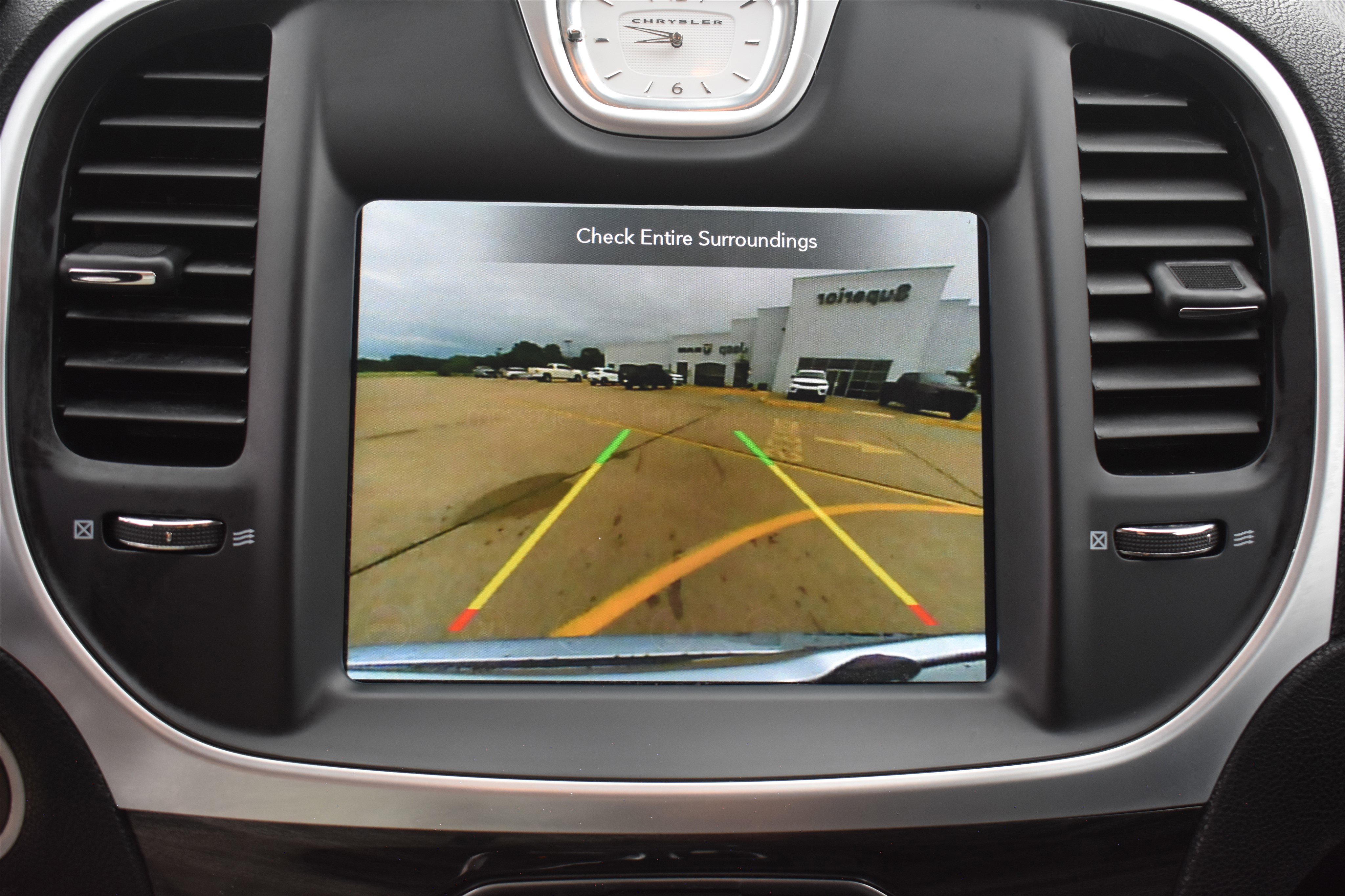 2020 Chrysler 300 Touring photo 13
