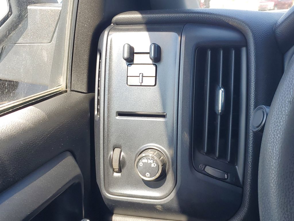 2015 Chevrolet Silverado 2500HD Work Truck photo 10