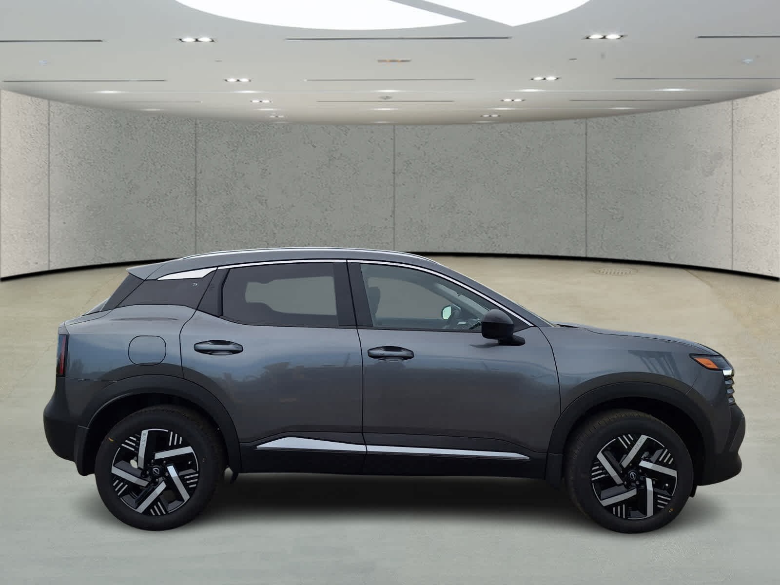 2026 Nissan Kicks SV photo 6