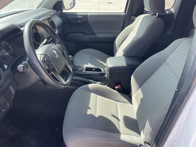 2022 Toyota Tacoma SR5 photo 10