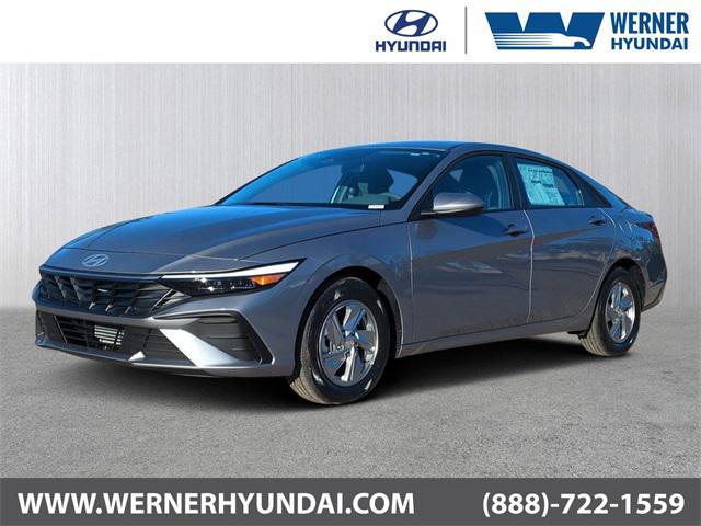 2026 Hyundai Elantra SE's photo