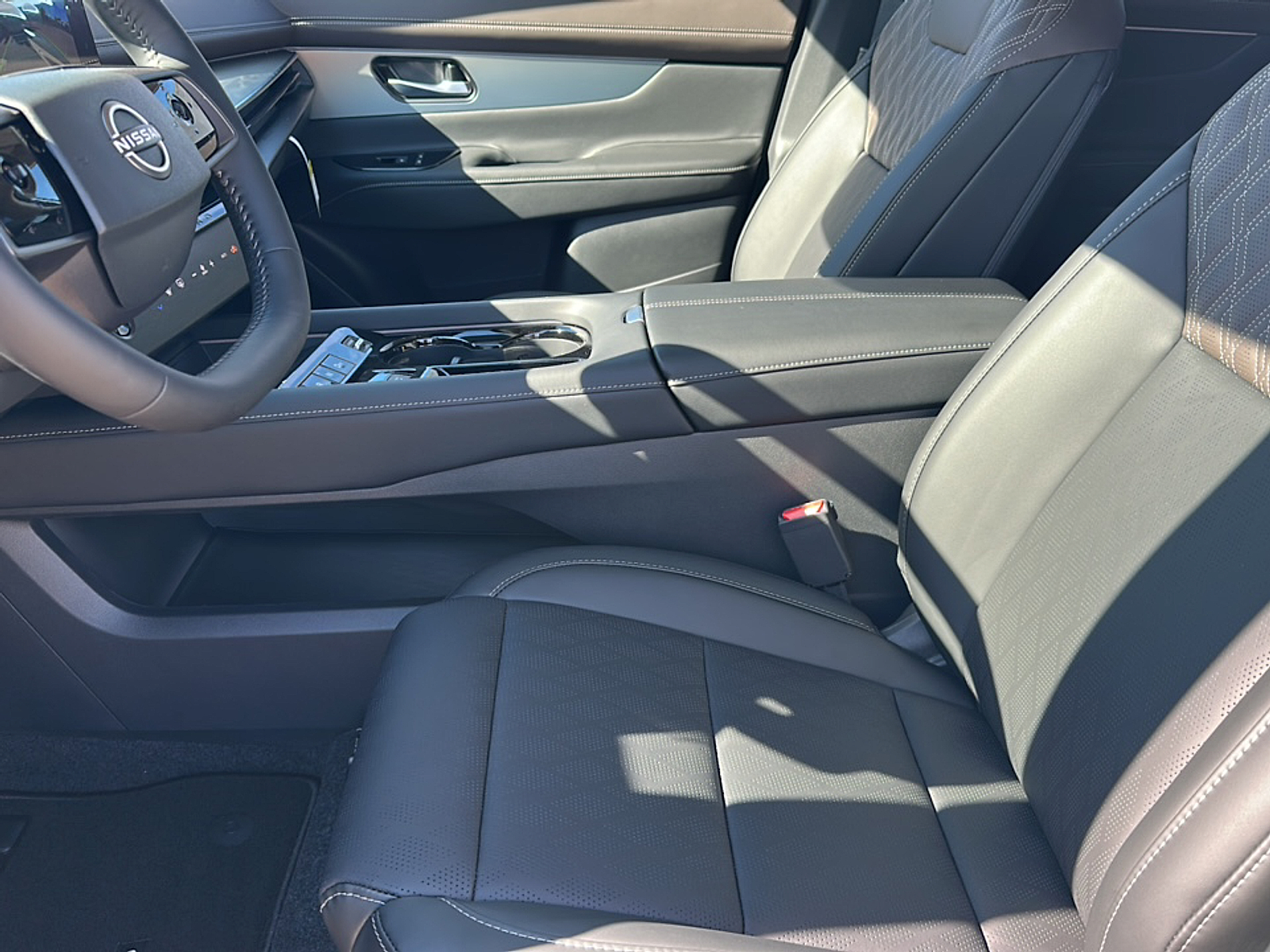 2026 Nissan Murano Platinum photo 4