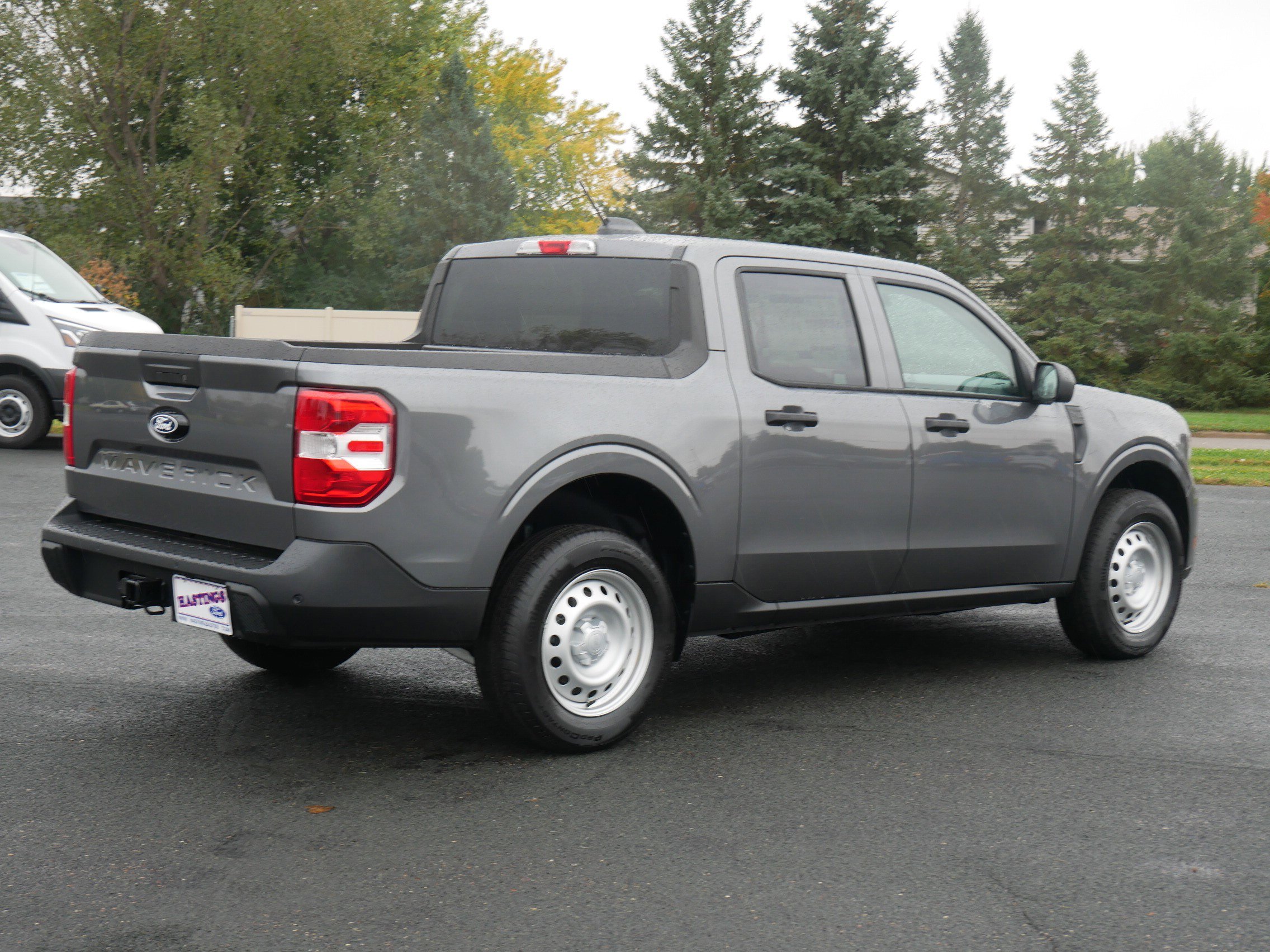 2025 Ford Maverick XL photo 2