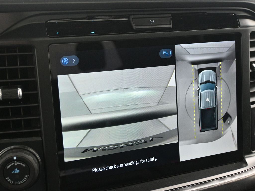 2025 Ford F-150 Lariat photo 14