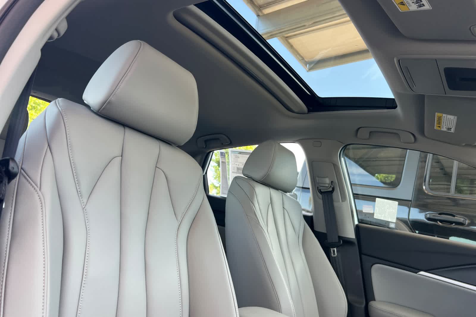 2025 Acura Integra Base photo 11